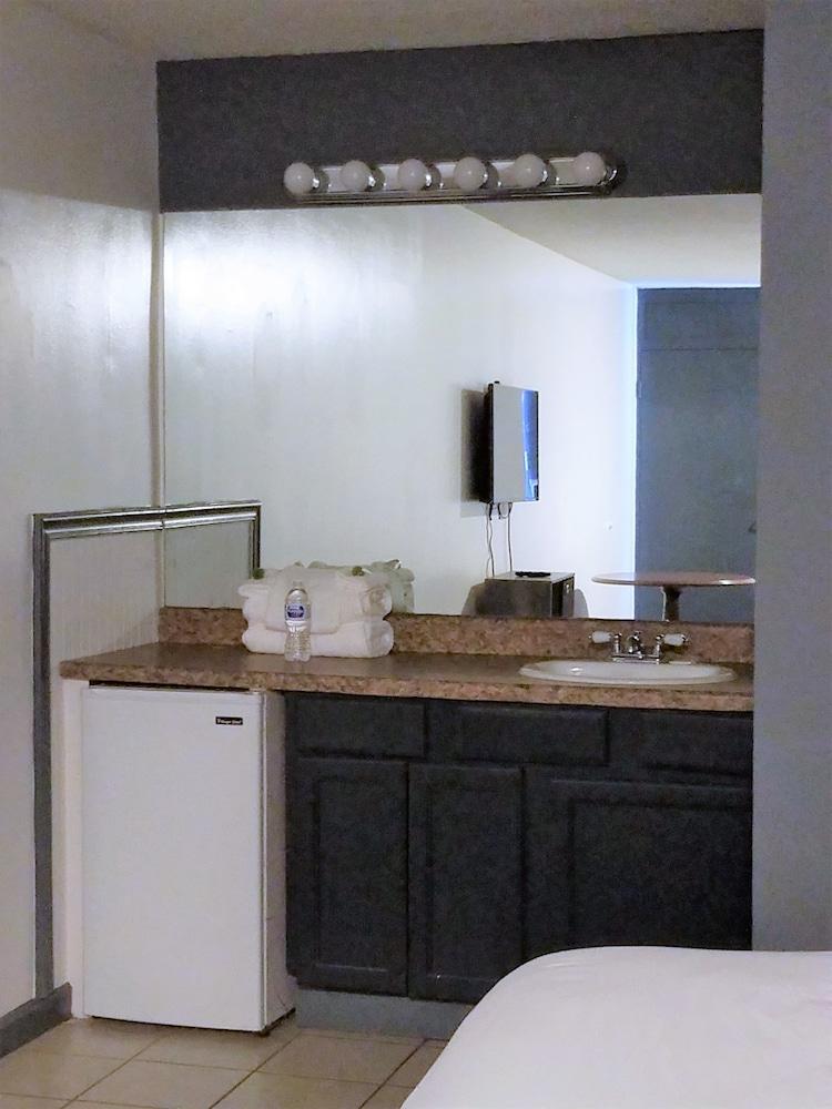 Ramada by Wyndham New Orleans photo 26