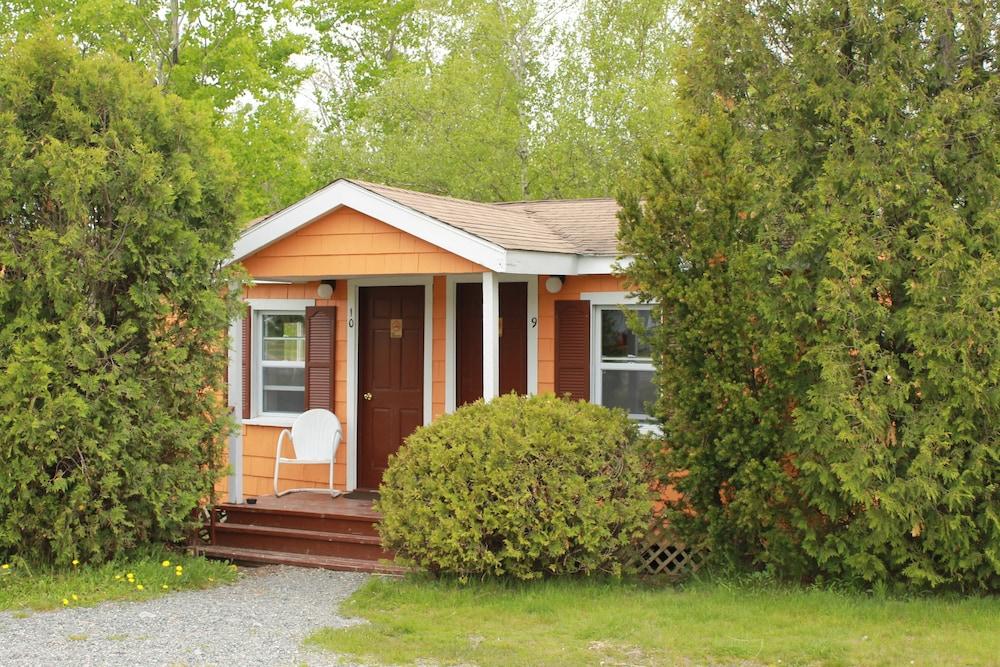 Acadia Gateway Motel photo 10