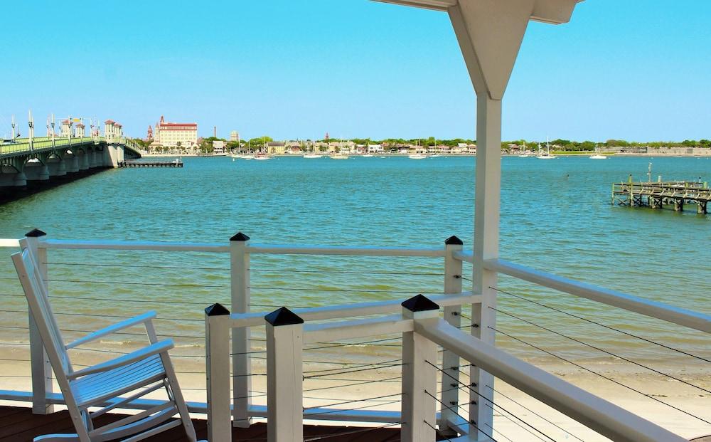 Edgewater Inn photo 15