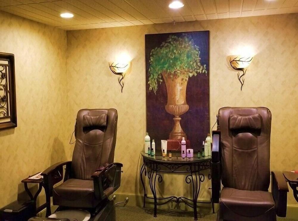 Christmas Farm Inn and Spa photo 52
