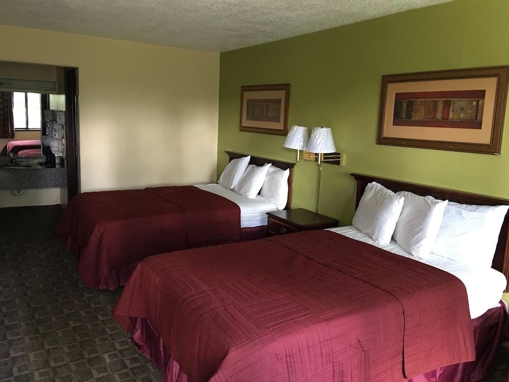 Economy Inn photo 12
