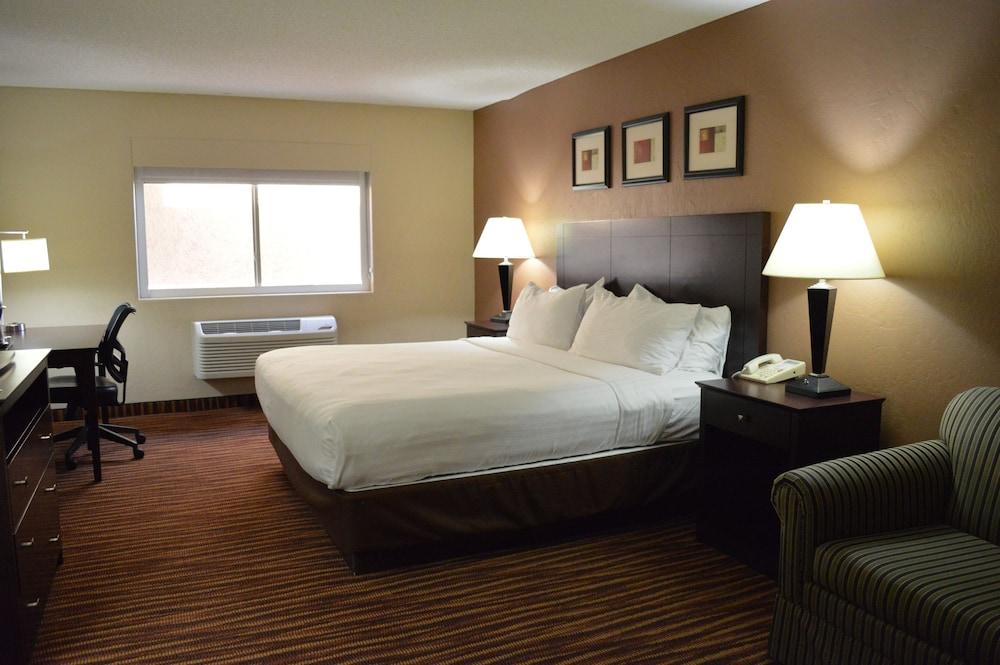 First Choice Inns at the Swell photo 13