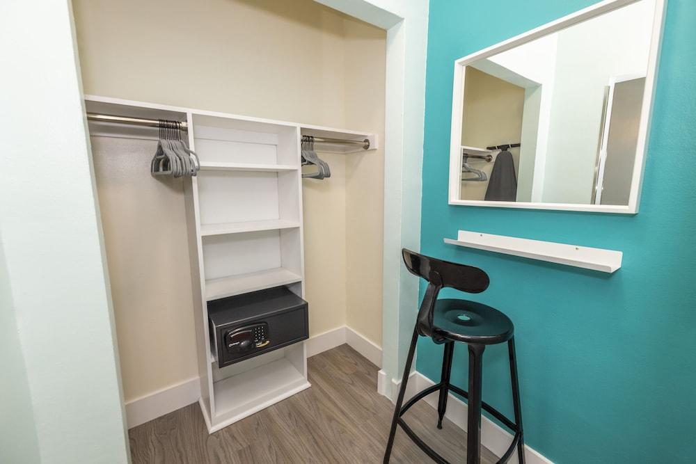 Suites on South Beach photo 11