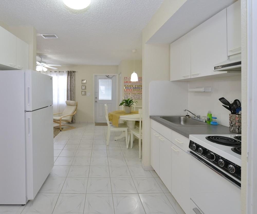 Hollywood by the Sea Hotel photo 30