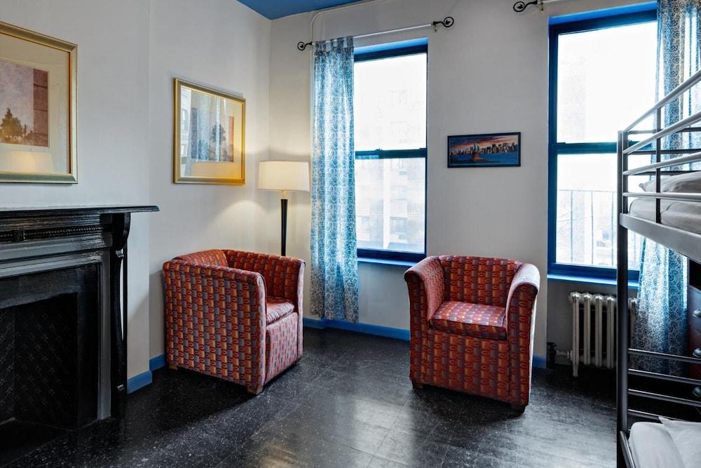 Central Park West Hostel photo 17