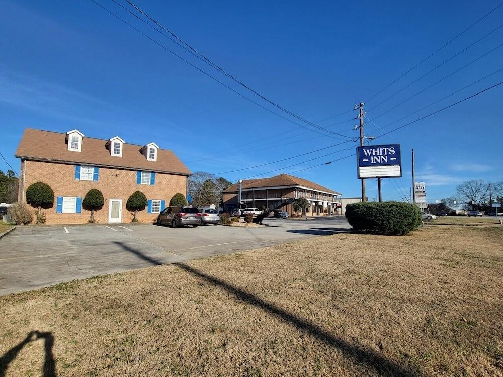 Whits Inn photo 1