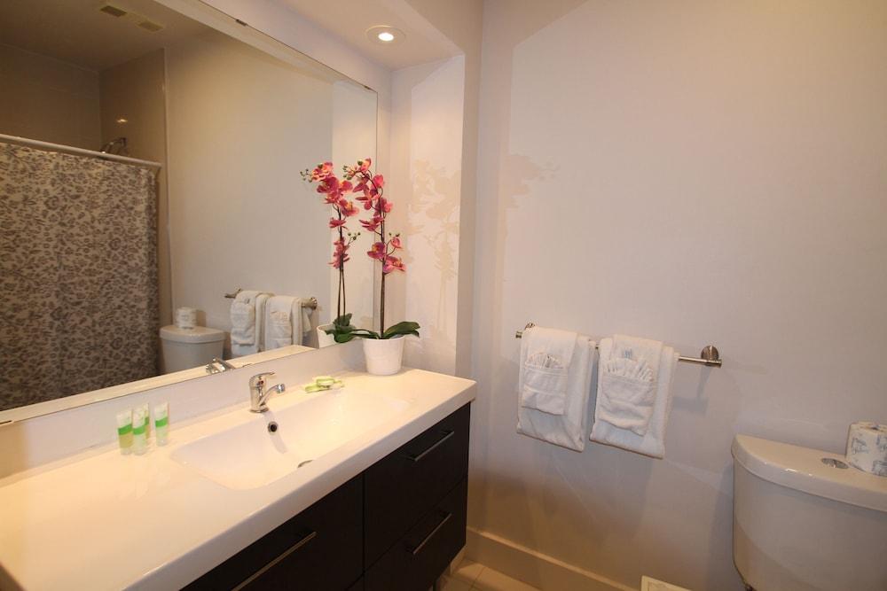 Soleil Apartments at Castle Beach Club photo 58