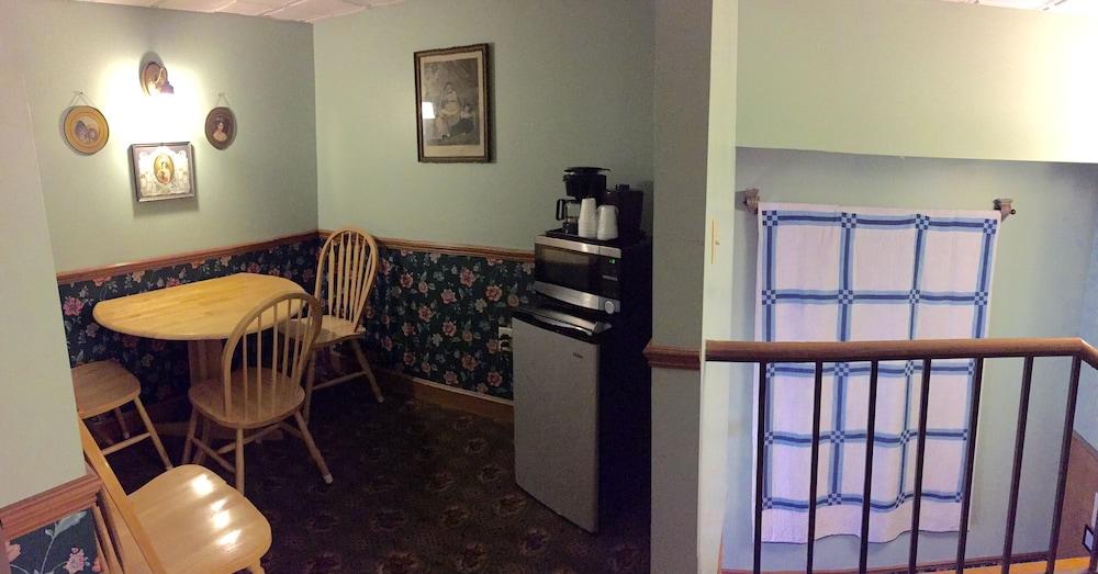 Hotel Millersburg photo 71
