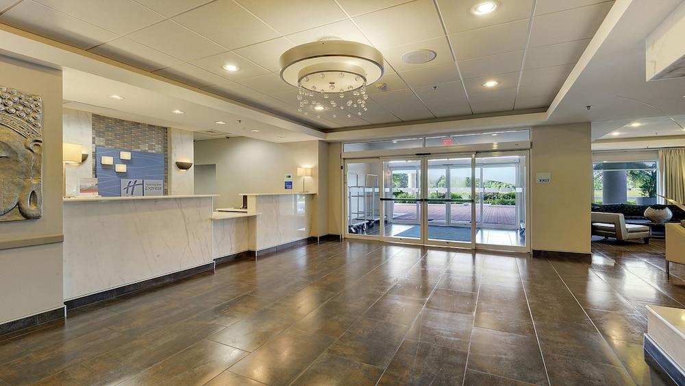 Holiday Inn Express & Suites Gonzales by IHG photo 52