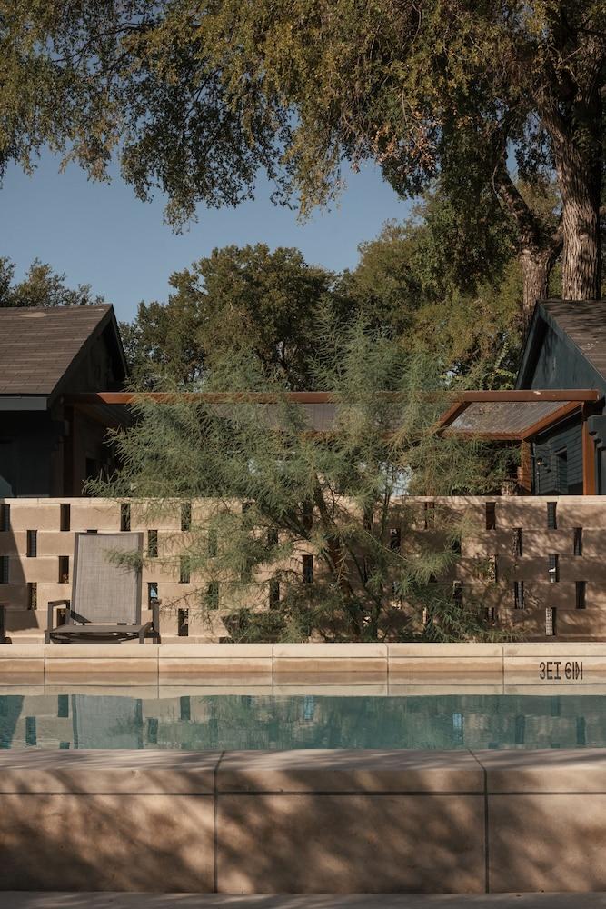 Ranch Motel photo 1