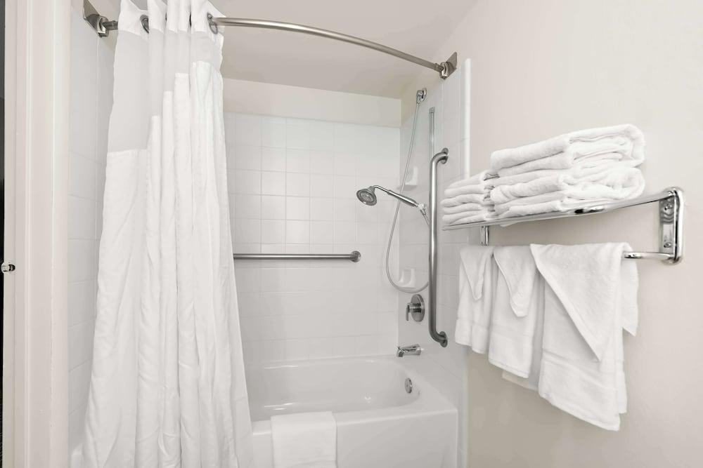 Sonesta Essential Atlantic City West photo 28