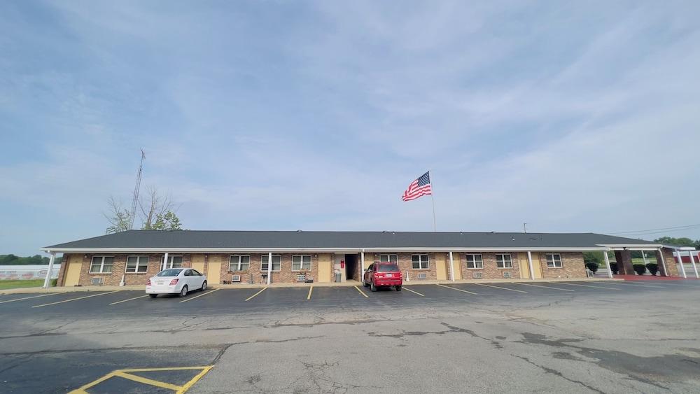 Country Inn Motel photo 9