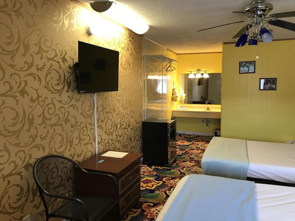 Heritage Inn Mahomet photo 12