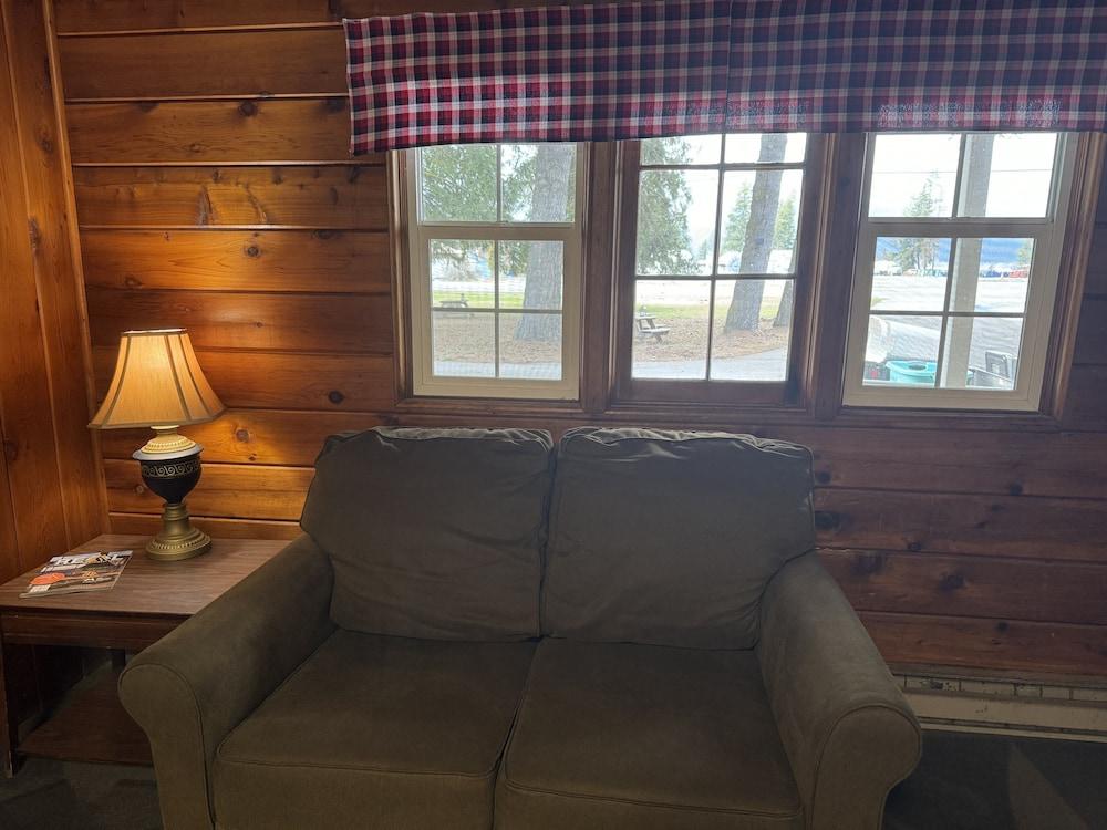 Kootenai Valley Motel photo 54