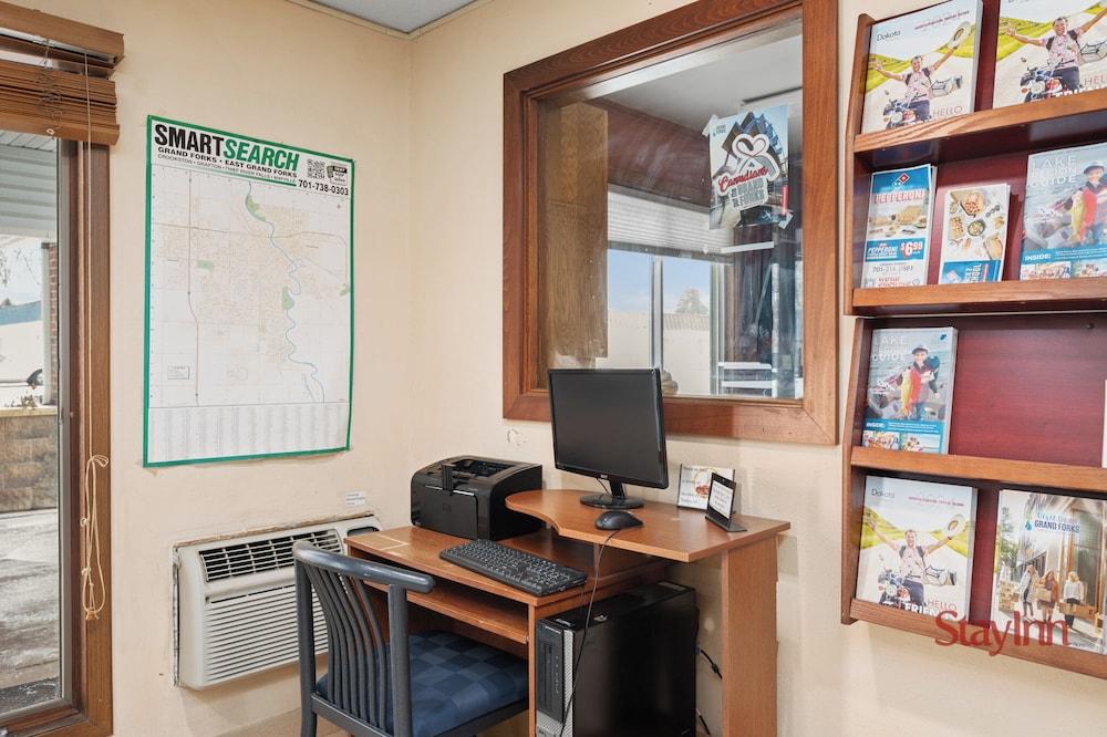 StayInn - Grand Forks photo 26