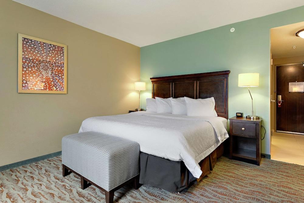 Hampton Inn & Suites Gulfport I-10 photo 34