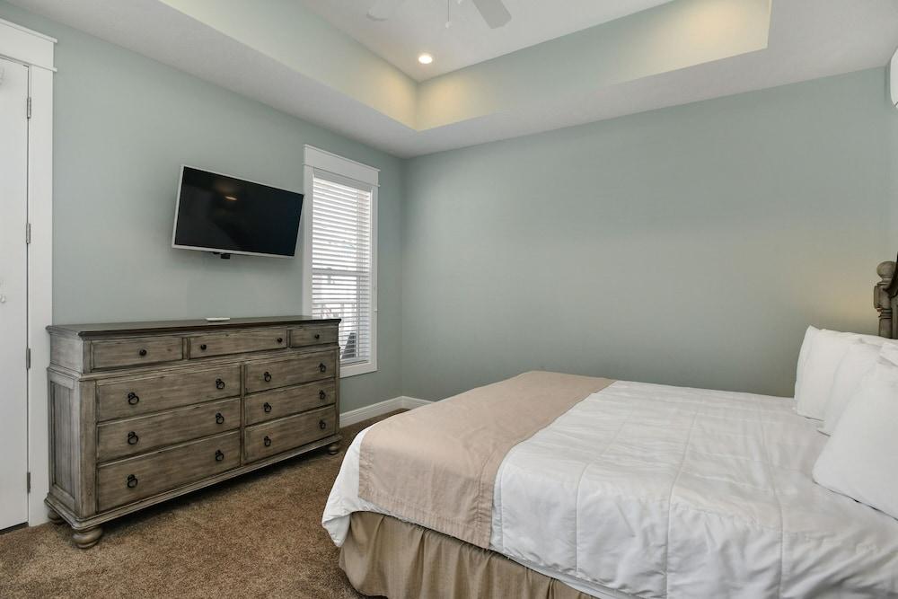 Bransons Nantucket photo 20