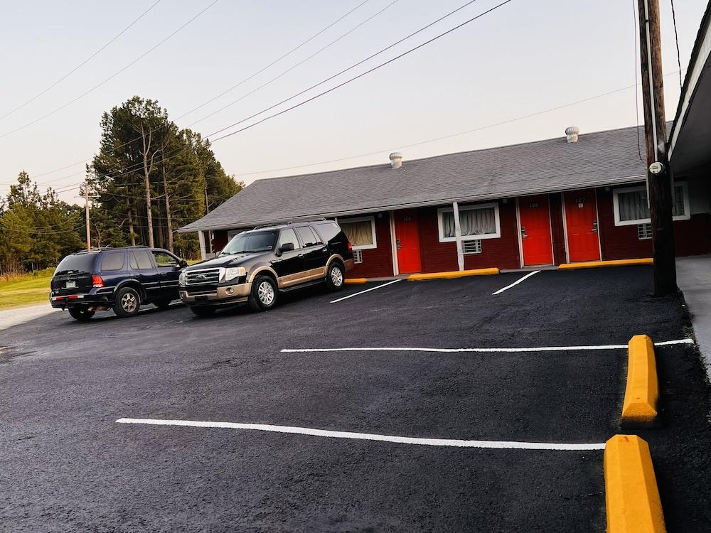 Linwood Motel photo 4