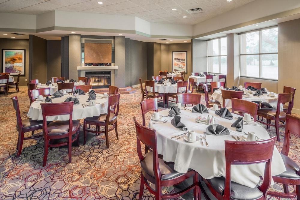 Holiday Inn Manitowoc by IHG photo 32