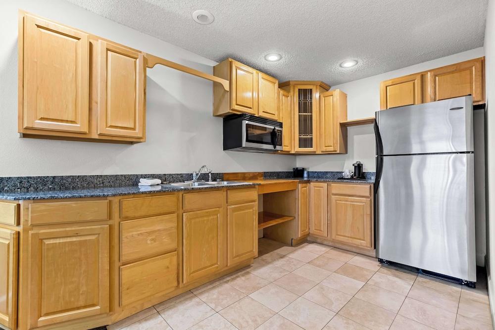 Best Western Downtown Casper Hotel photo 33
