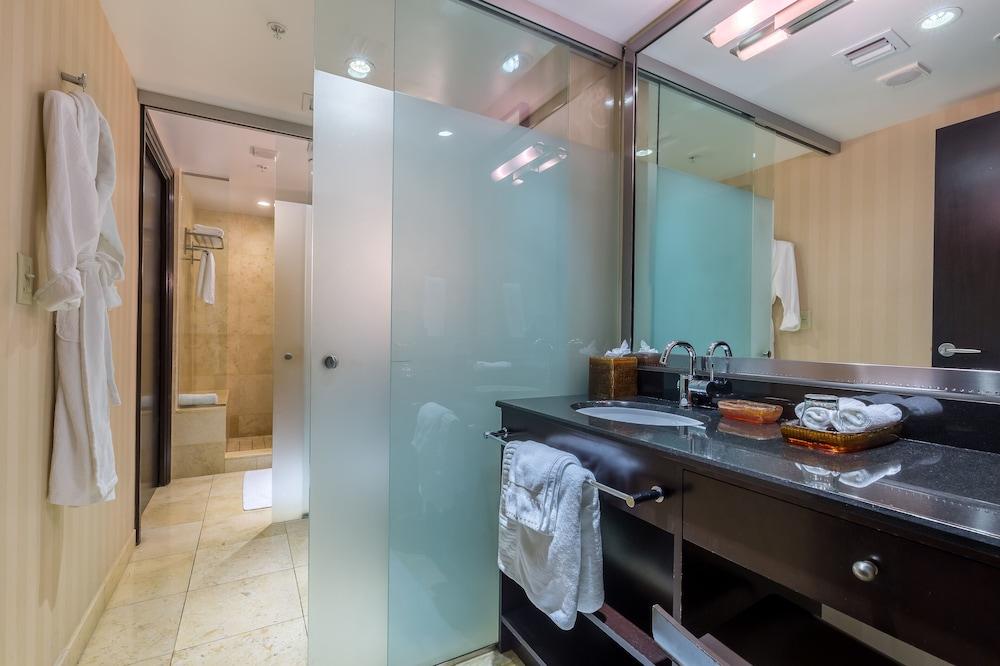 SBV Luxury Ocean Hotel Suites photo 25
