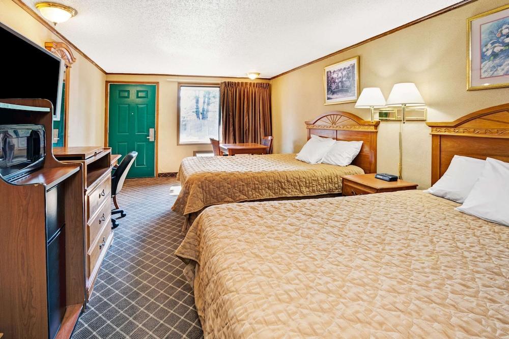 Knights Inn Sterling Heights photo 14