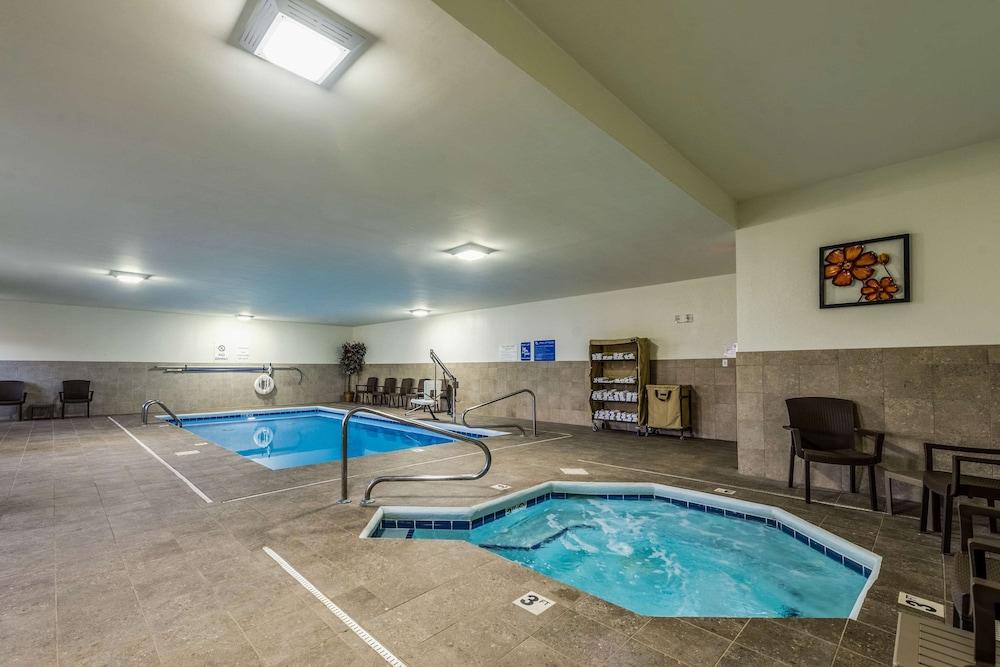 Comfort Inn & Suites Dayton North photo 31