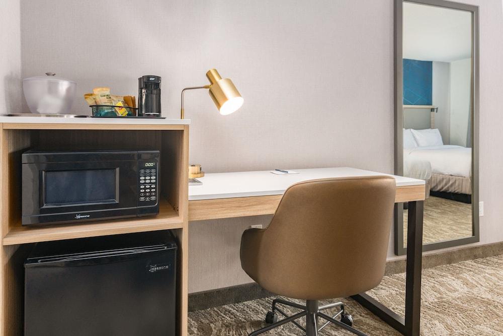 SpringHill Suites by Marriott Freeport Brunswick photo 34