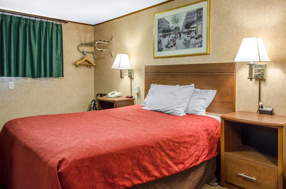 Econo Lodge Bellefonte I-99 photo 13