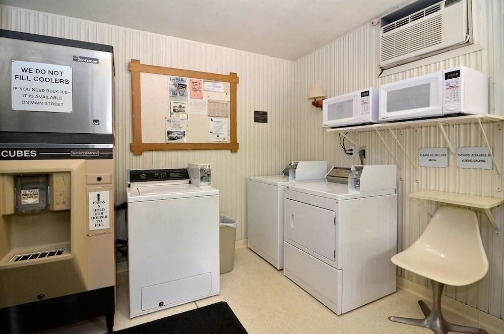 UBar Inn & Suites photo 6