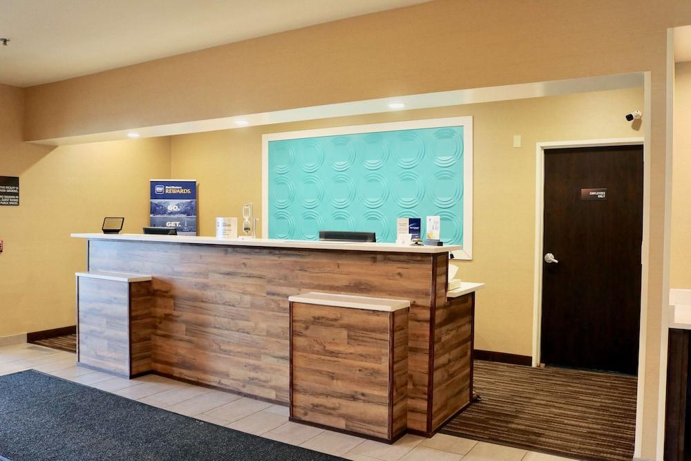 Best Western Fostoria Inn & Suites photo 4