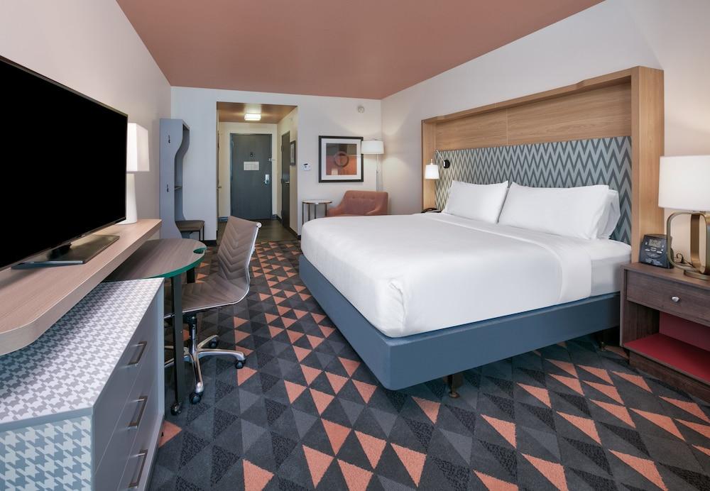 Holiday Inn DFW South by IHG photo 29