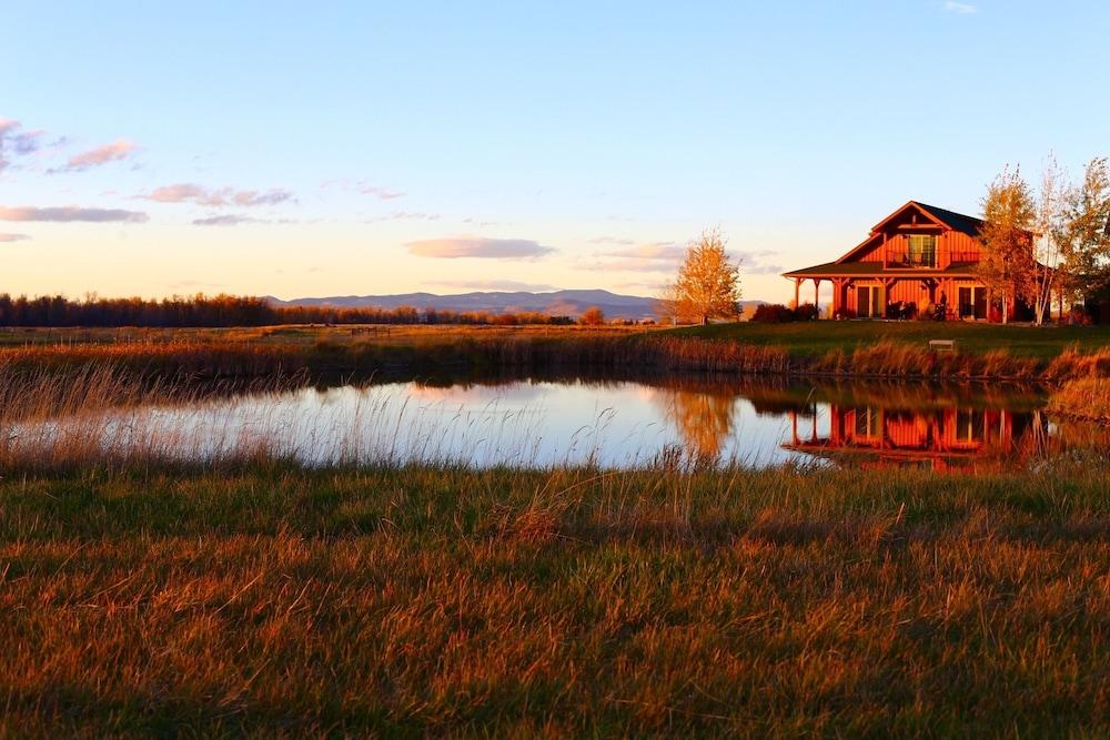 Gallatin River Lodge photo 1