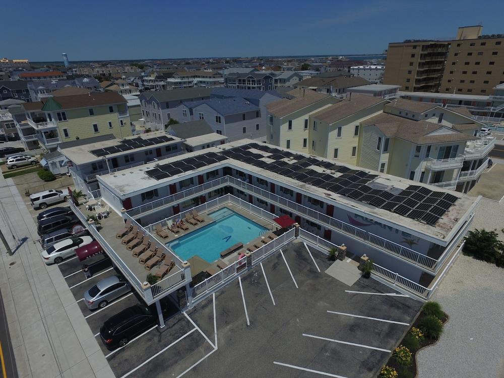 Alante Oceanfront Motel photo 10