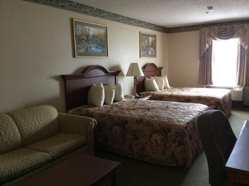American Inn & Suites - High Point NC photo 14