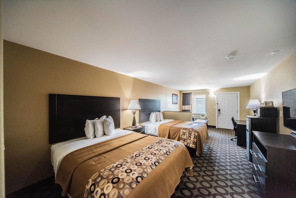 Relax Inn & Suites photo 35