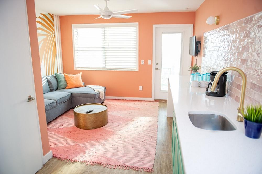 Sunburst Inn photo 57