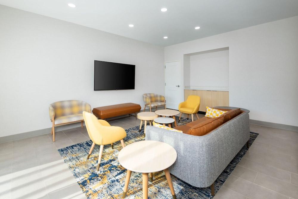 TownePlace Suites by Marriott Atlanta Airport North photo 20