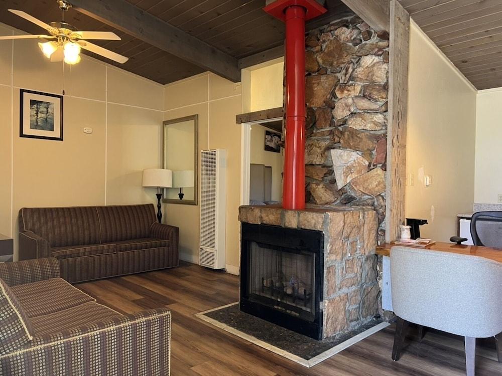 Studio 9 Big Bear photo 53