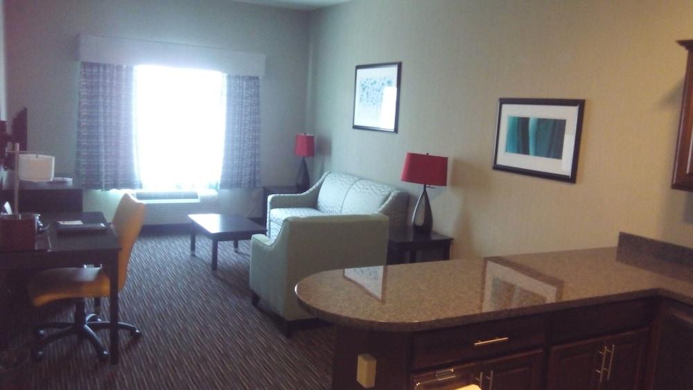 Best Western Plus Gallup Inn & Suites photo 16