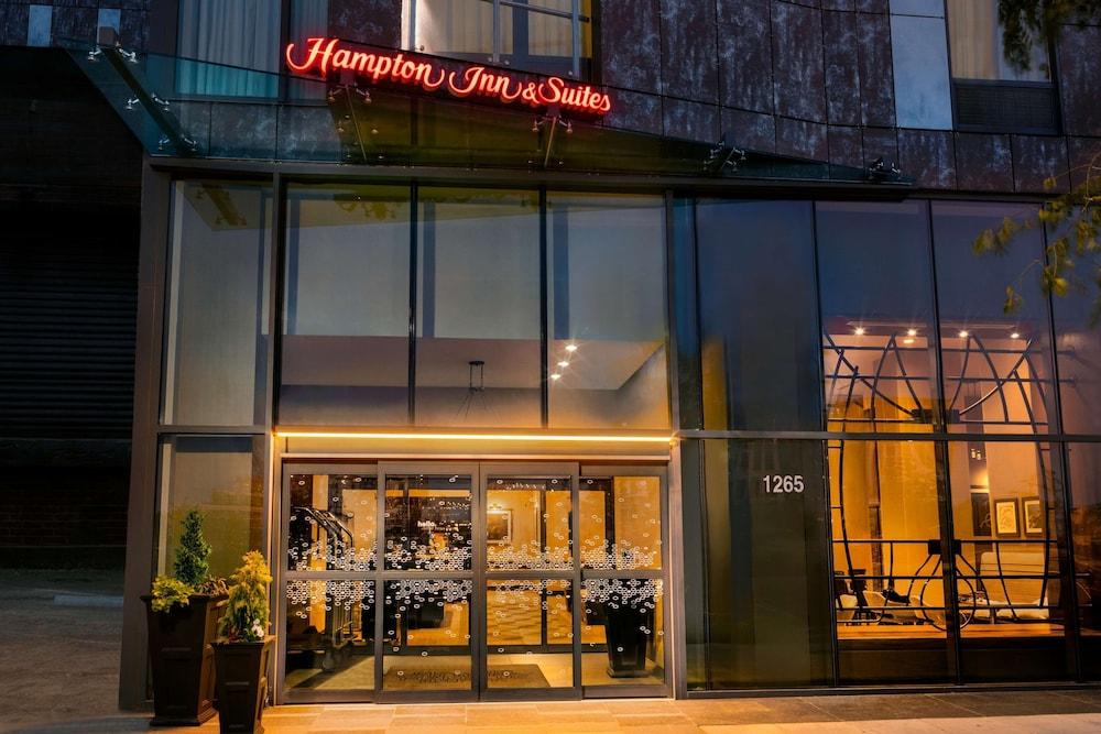 Hampton Inn & Suites Washington DC-Navy Yard photo 49