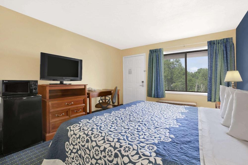 Days Inn by Wyndham Middletown photo 5