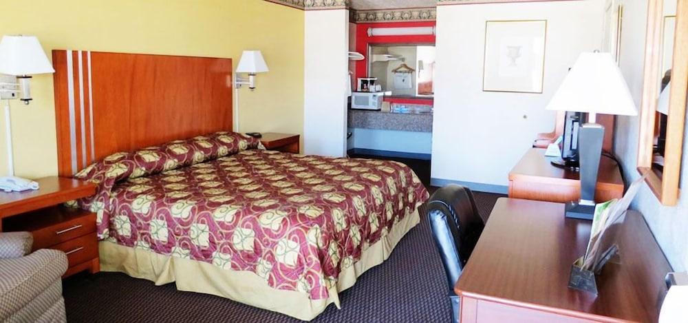 Winnie Inn Suites & RV Park photo 9