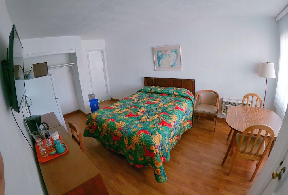 Sea Chest Motel photo 10