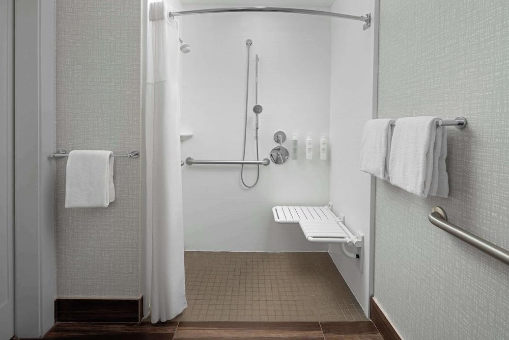 Hampton Inn & Suites Orem photo 30