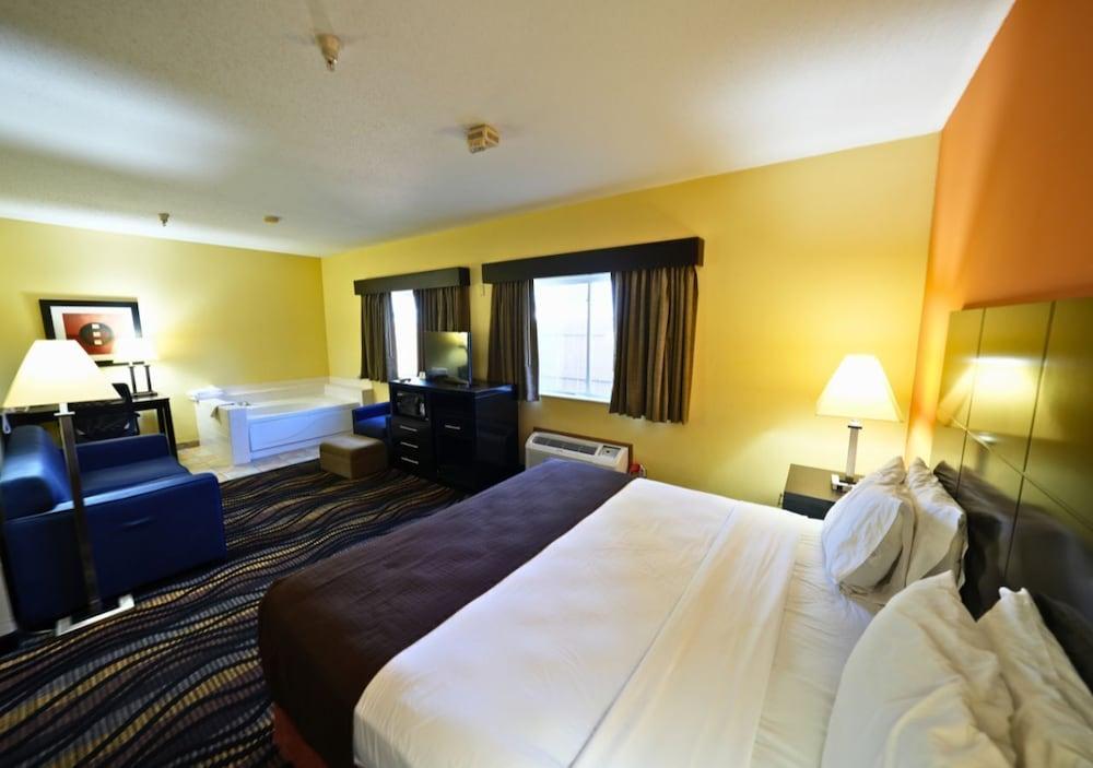 Rock Island Inn & Suites Streator IL photo 16