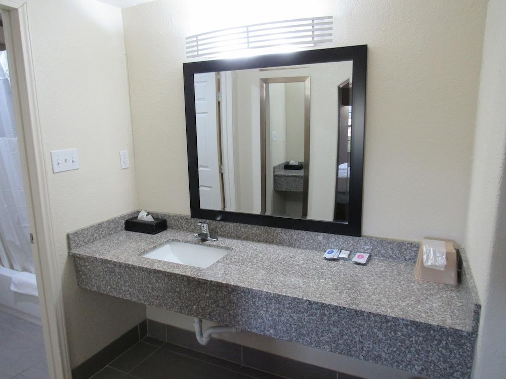 Trinity Suites Downtown Dallas photo 19