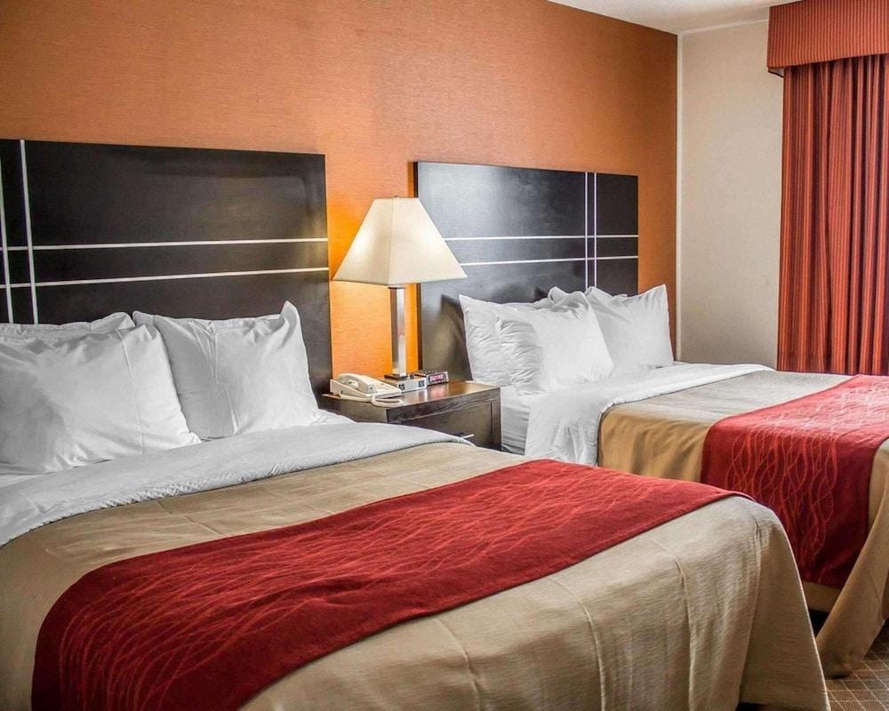 Howard Johnson by Wyndham Columbus State Fairgrounds I-71 photo 25