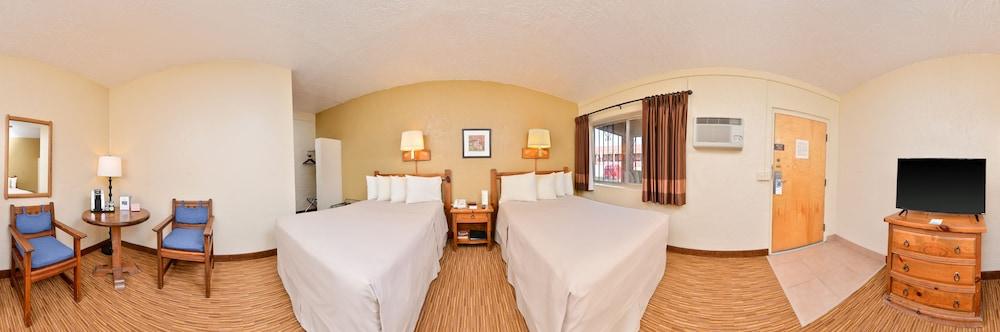 Thunderbird Lodge photo 15