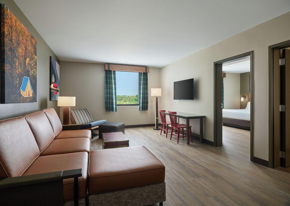 Great Wolf Lodge Webster photo 8